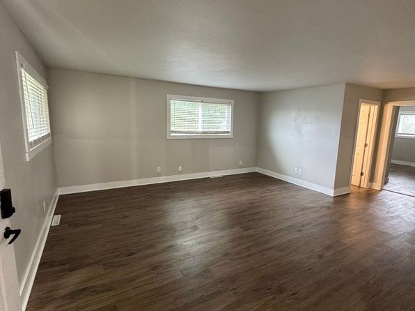 2929 & 2943 E University St #2929-3