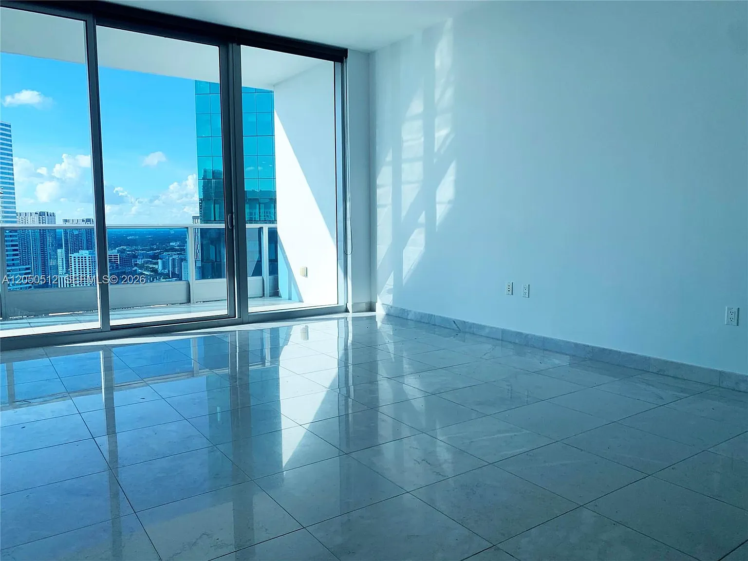 1 bed, 1.5 bath, 822 sqft, $3,850 — Photo 3