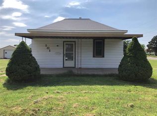 103 N Lake St, Ness City, KS 67560