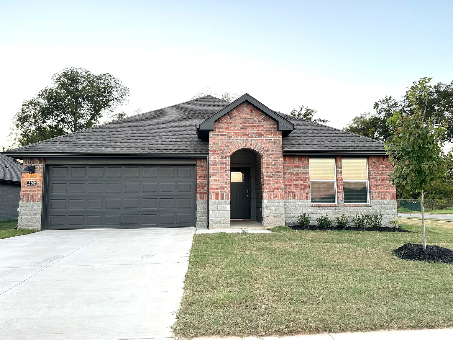 15502 S 69th Pl E — Photo 1