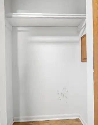 4th image of 173 Procter Pl #4