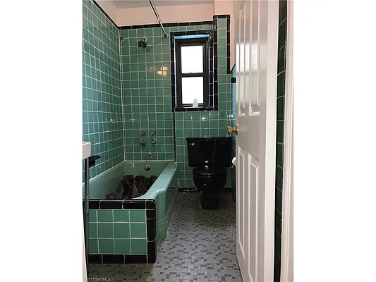 Sold by Ben Bay Realty of Marine Park  | media 7