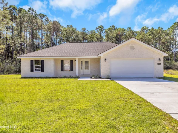 3516 Raintree Dr, Gautier, MS 39553