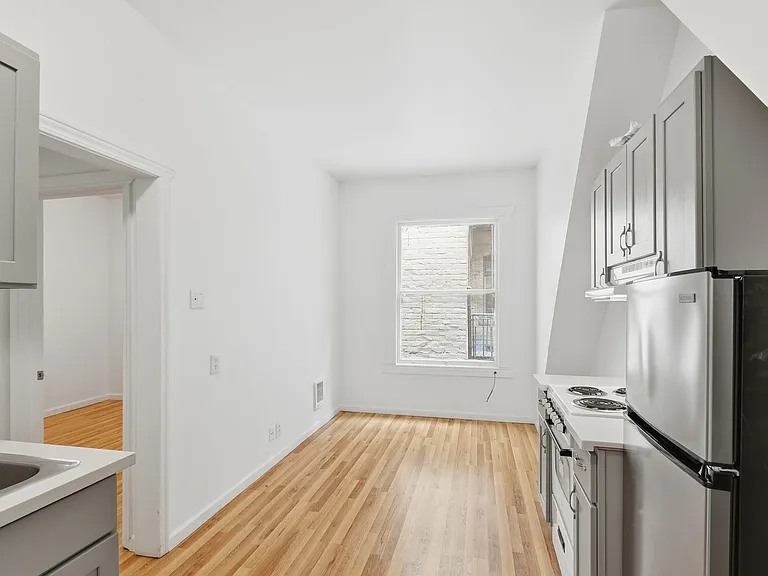 455-457 Ellis St #6 — Photo 3