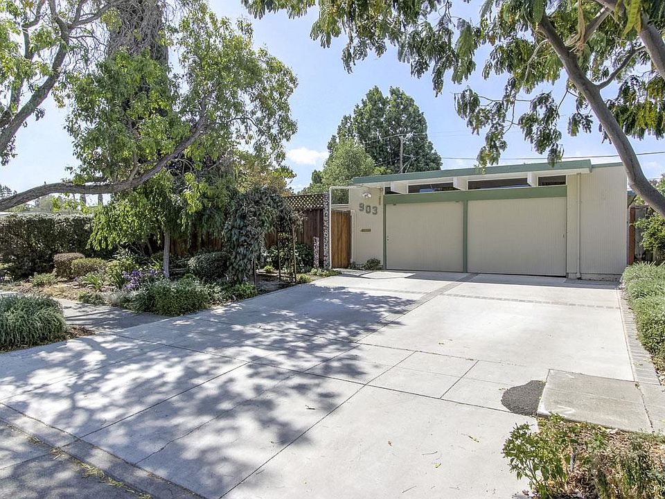 1st image of 903 Brookgrove Ln