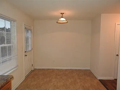 1357 Macedonia Dr — Photo 10