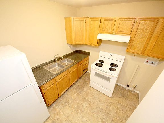 4th image of 4737 Hagemann St