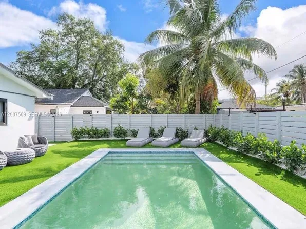 400 NW 40th St, Miami, FL 33127