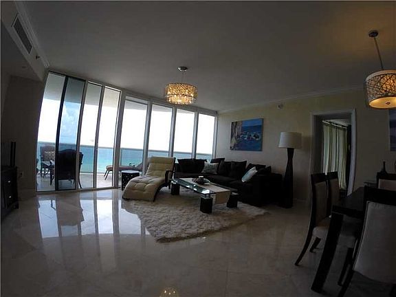 3rd image of 17201 Collins Ave APT 1007