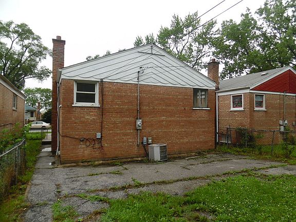 2nd image of 12323 S Honore St
