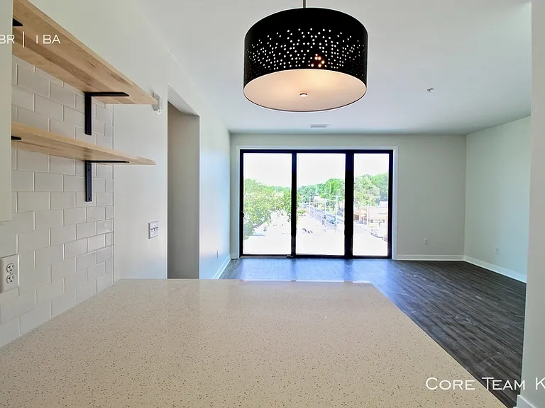 222 Waldo Flats — Photo 16