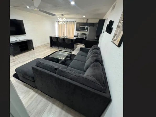 2928 Poplar Ave APT 1, Las Vegas, NV 89101