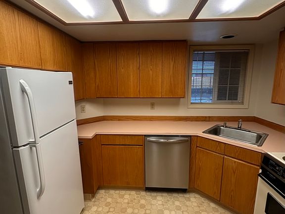 4th image of 3800 SE Concord Rd #3810