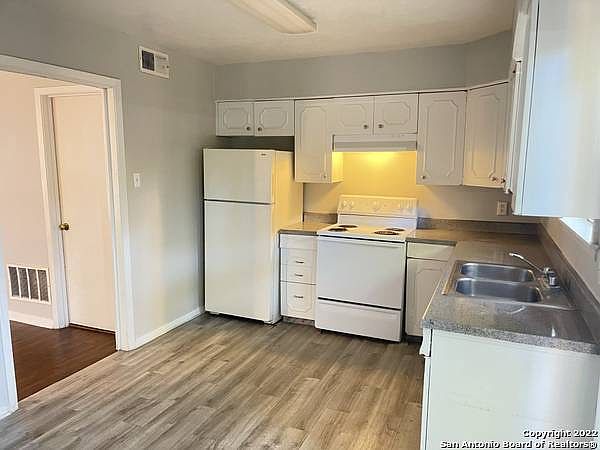 170 De Chantle Rd San Antonio, TX, 78201 - Apartments for Rent | Zillow