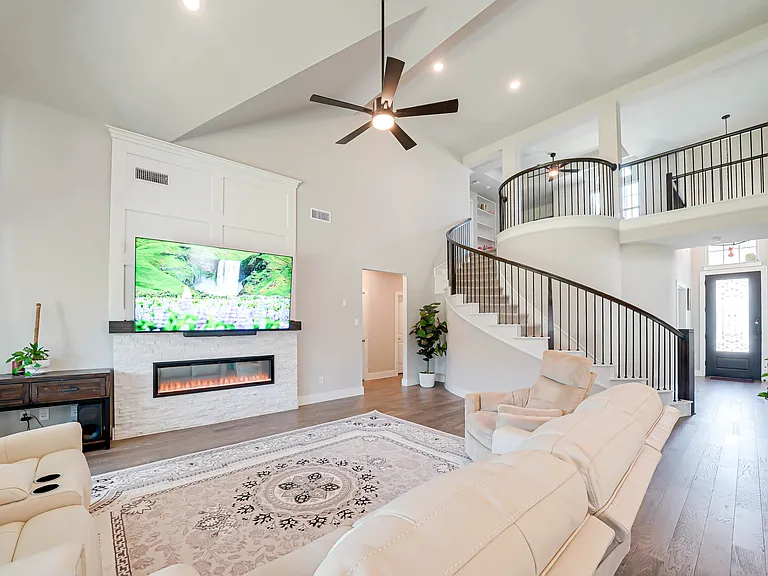 727 Stearman Ln — Photo 13