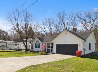 3028 Riverside Springs Dr, London, KY 40744