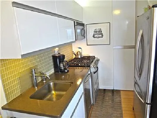 Rented by Corcoran | media 7