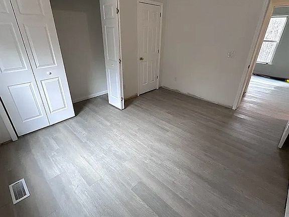 5th image of 50-52 Smith Rd #52B