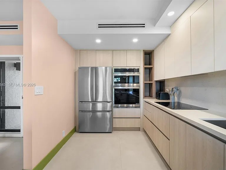 101 Crandon Blvd #371 — Photo 4