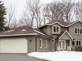 14820 Southpointe Curv, Burnsville, MN 55306