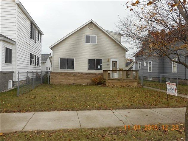 2nd image of 305 S 19th St