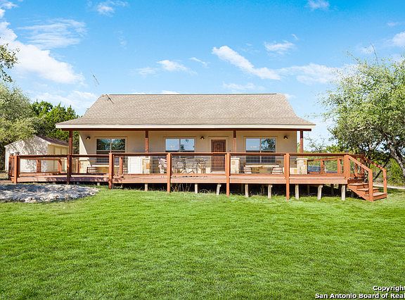 2nd image of 1096 Limerick Ln