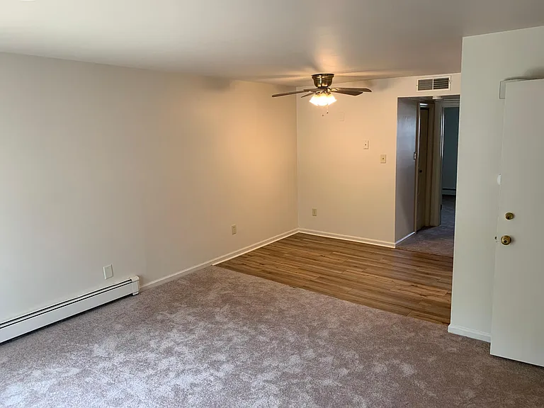 1225 Penn St — Photo 7