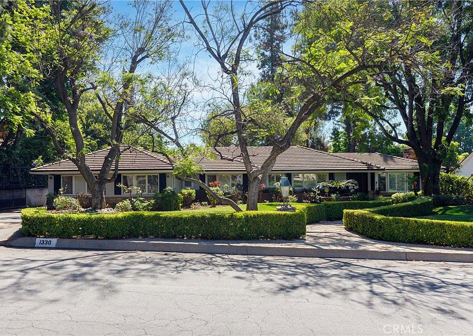 1st image of 1330 Santa Margarita Dr