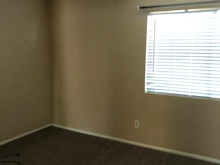 1545 E Sahuaro Dr #15 — Photo 6