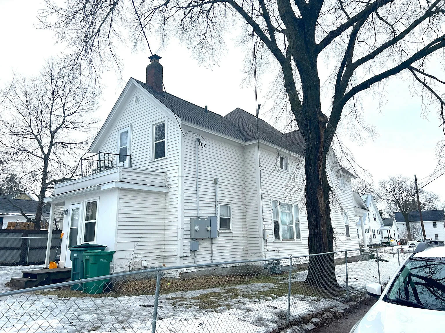 1121 Summit Street, Unit 1 — Photo 3