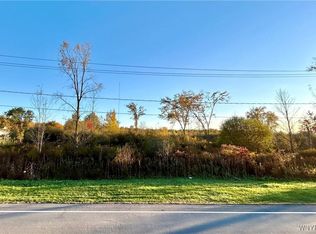 820 Ransom Rd, Grand Island, NY 14072