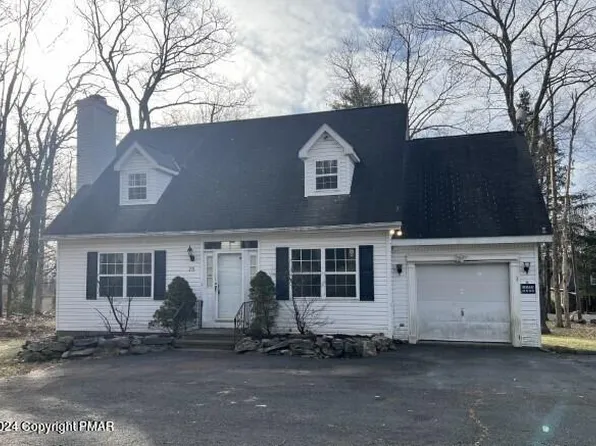 75 Fairview Ave, Mount Pocono, PA 18344