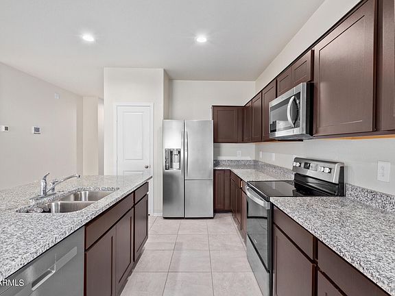 4th image of 25195 N 185TH Drive