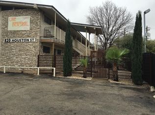 820 Houston St APT 205, Austin, TX 78756