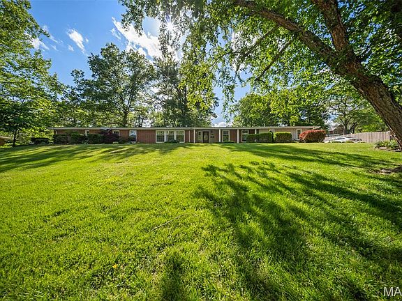3rd image of 17 McFarland Dr
