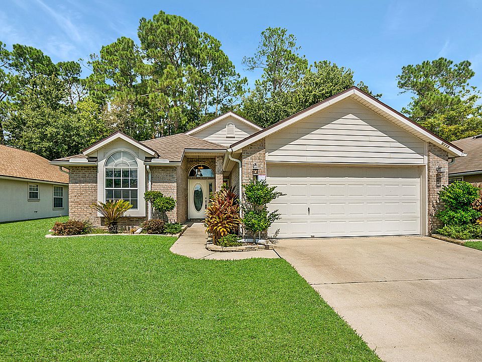 1st image of 5333 Lake Gardens Ln