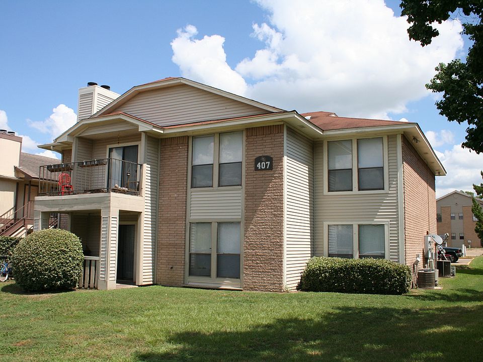 407 Fall Circle