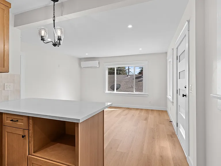 526 Lime Avenue — Photo 11