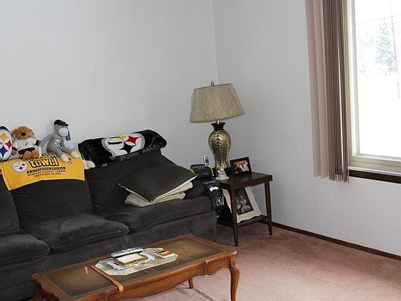 2nd image of 4756 Robert Dr