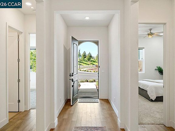 3rd image of 3096 Leeds Ln