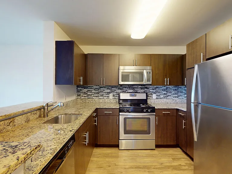 Inwood West — Photo 49