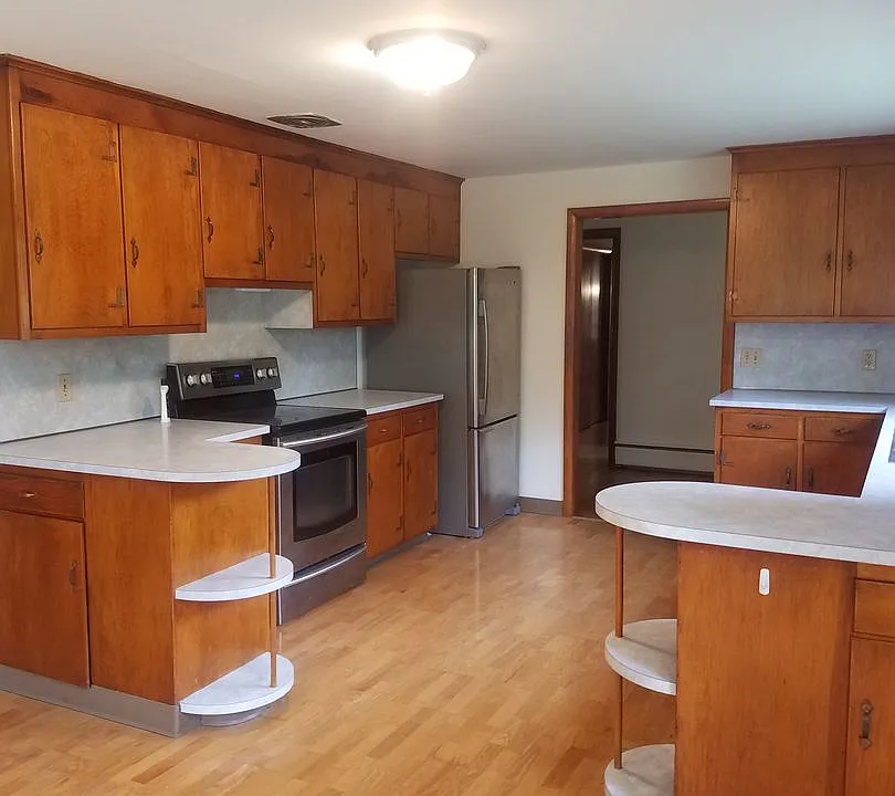 3 Arrowhead Dr