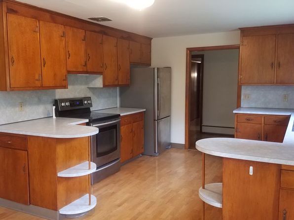 3 Arrowhead Dr