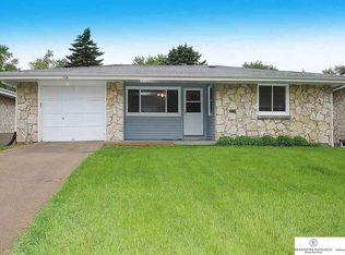 4116 N 56th St, Omaha, NE 68104