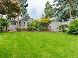 2432 Del Campo Dr, Everett, WA 98208