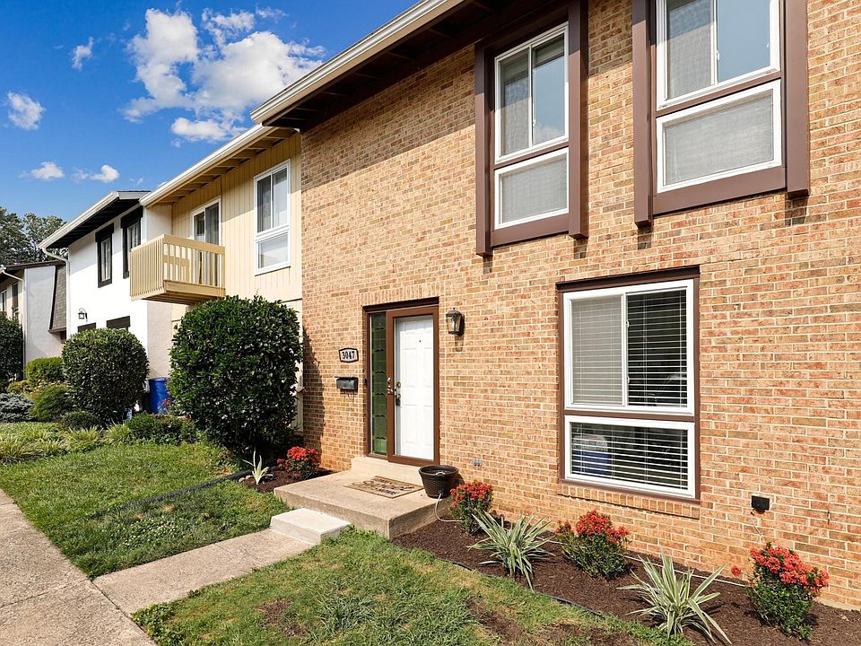 1st image of 3047 Mission Square Dr