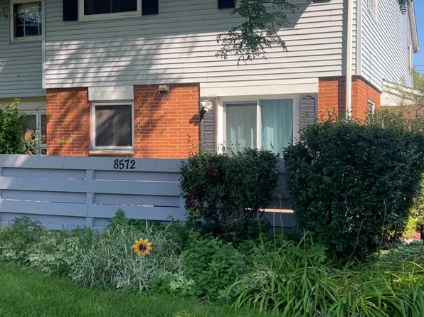 8572 W Villard Ave, Milwaukee, WI 53225