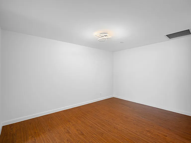 343 Pioneer Dr #1703 — Photo 13