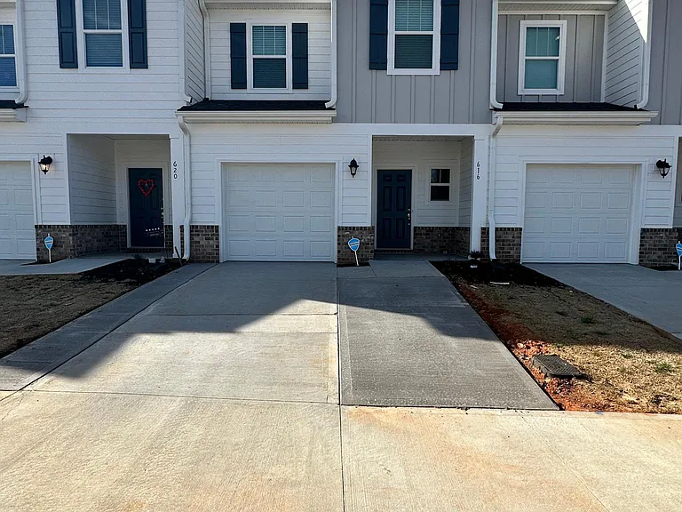 616 Millwright Way — Photo 1