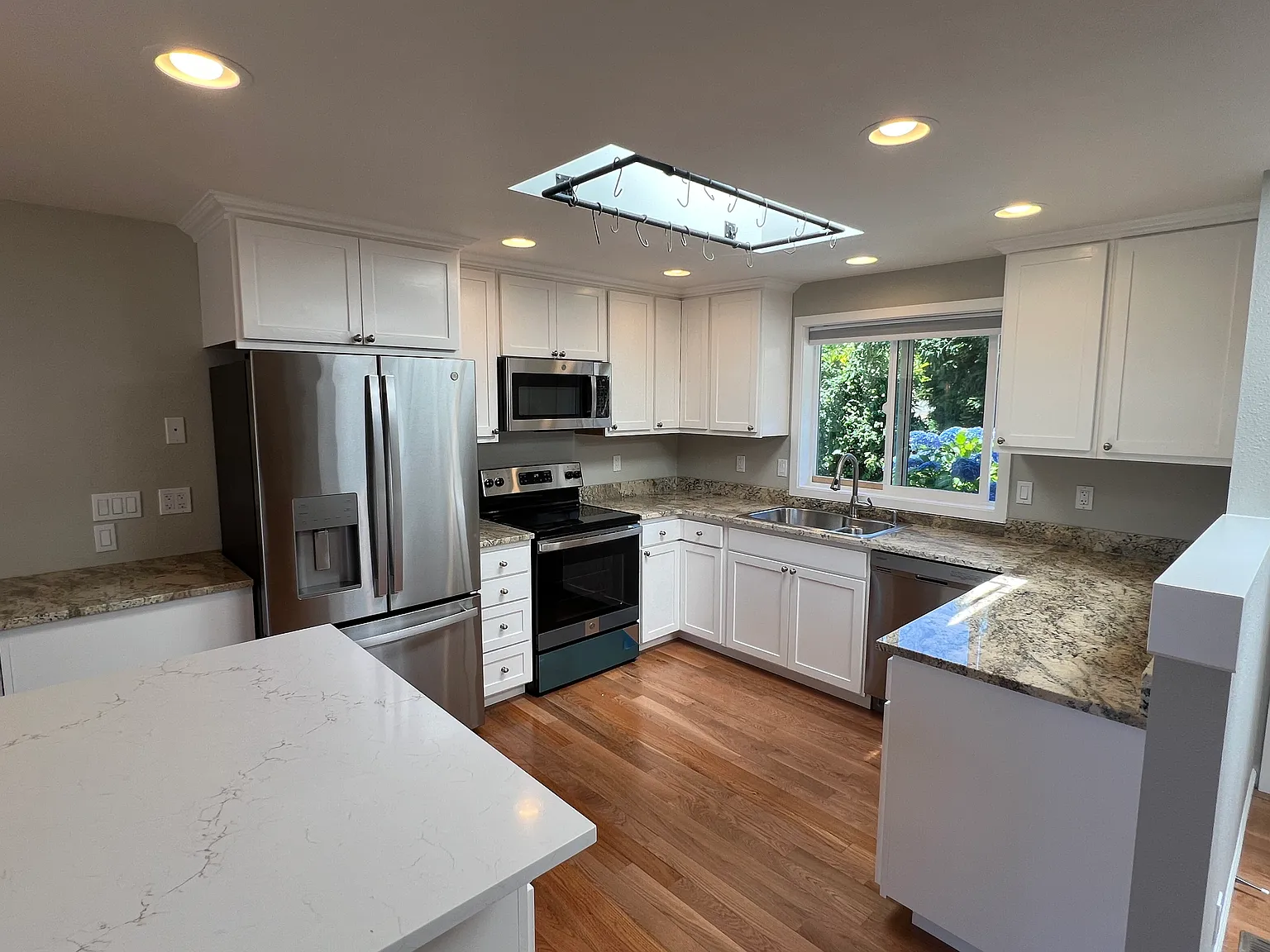 120 Pioneer Dr — Photo 3